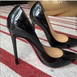 Christian louboutin heels 👠
